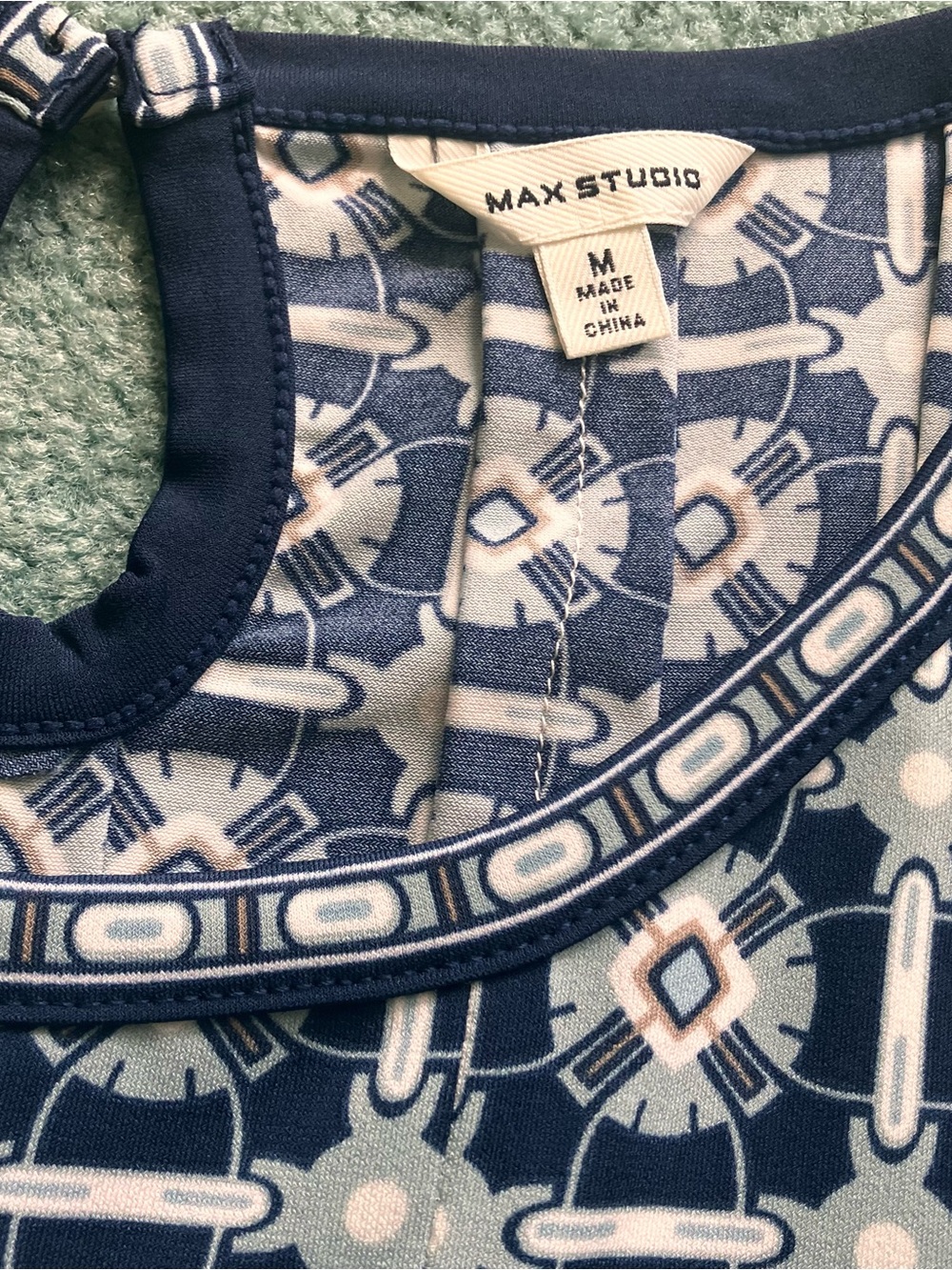 Max Studio Patterned Dress - Picture 3 of 4
